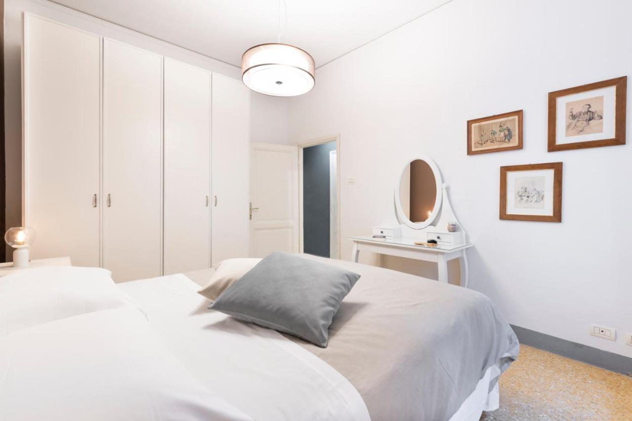 Dimora D'azeglio With Private Patio Apartamento